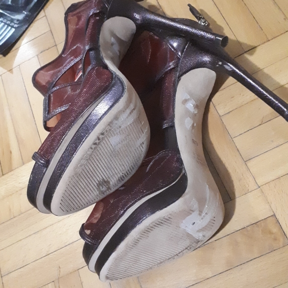 Bcbg heels - Picture 3 of 4